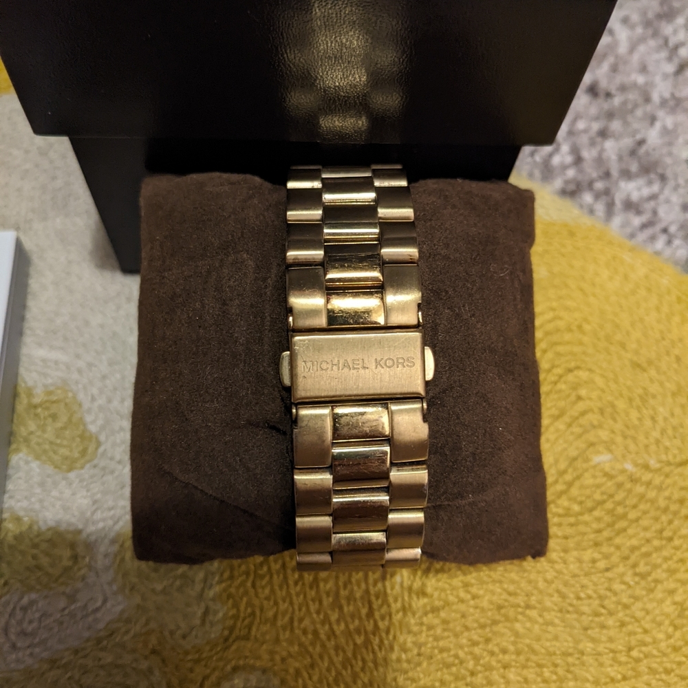 Michael Kors watch - Picture 2 of 4